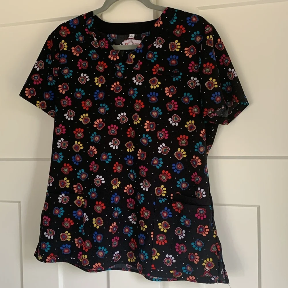 {White Cross} scrub top - Picture 2 of 7